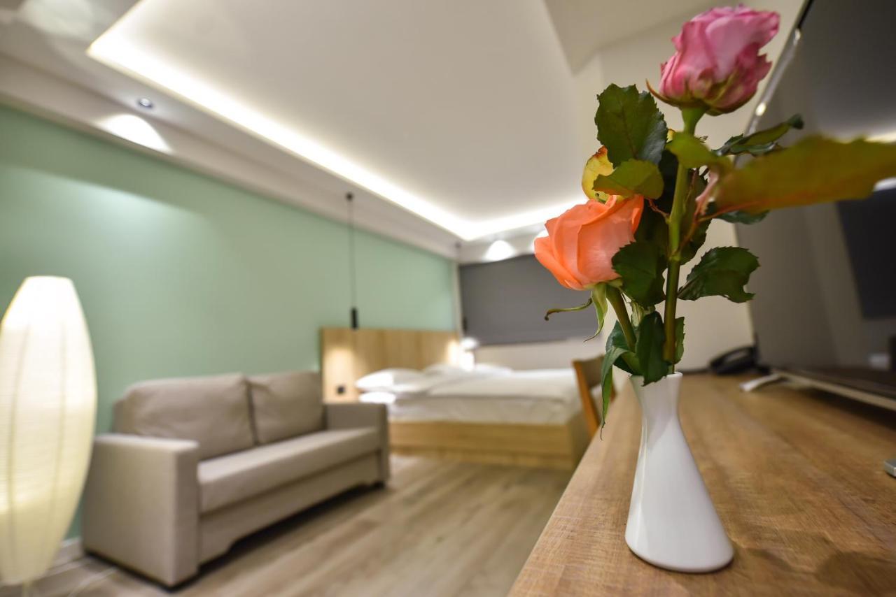 Baron Boutique Hotel Erivan Exterior foto
